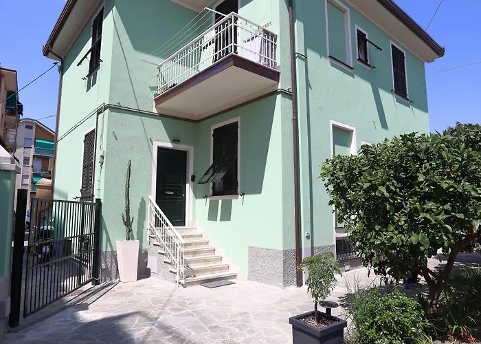 Homestay Verdemare Relax & Sestri Levante